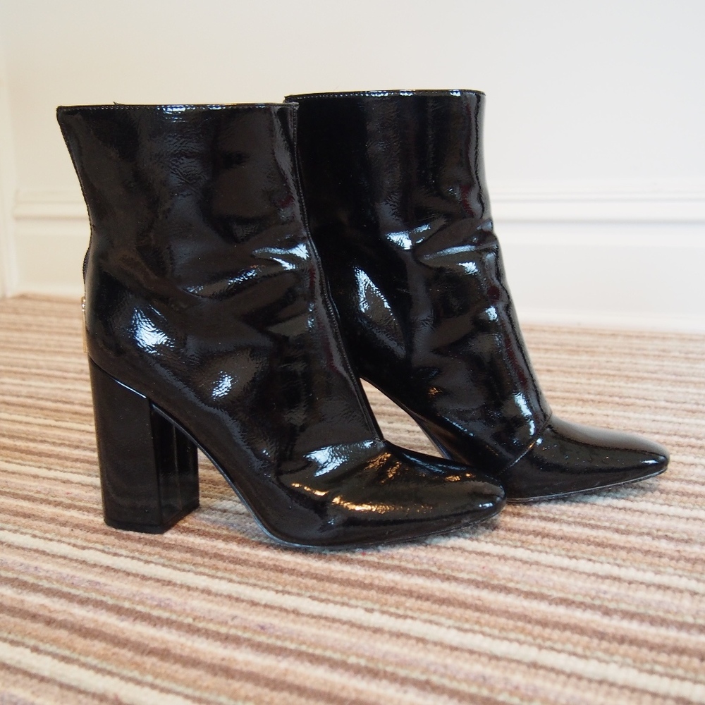Jessica Simpson boots in perfect condition
